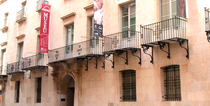 Museo de Bellas Artes Gravina (MUBAG)