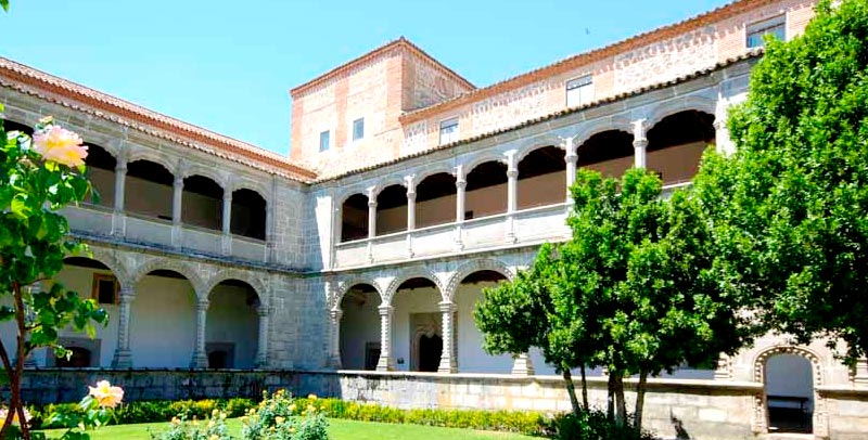 Real Monasterio de Santo Tomás