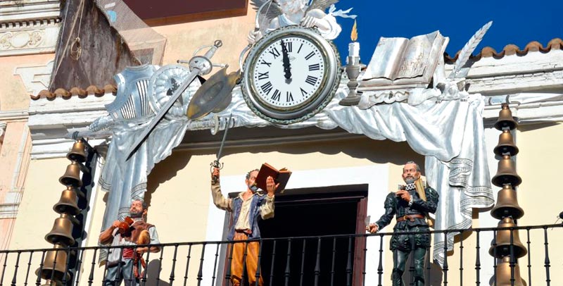Casa del Arco y Reloj Carrillón