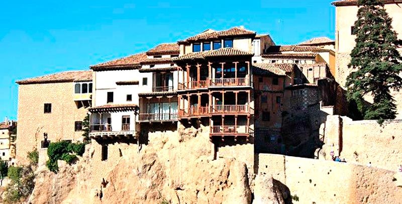 Las Casas Colgantes