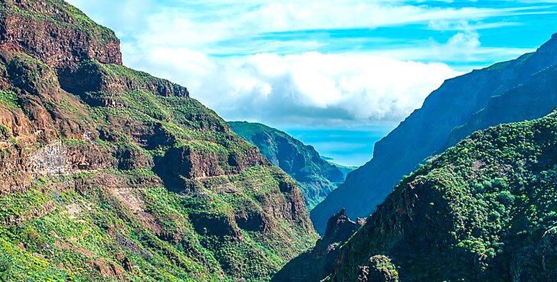 Monumento Natural Barranco de Guayadeque y sus casas-cuevas