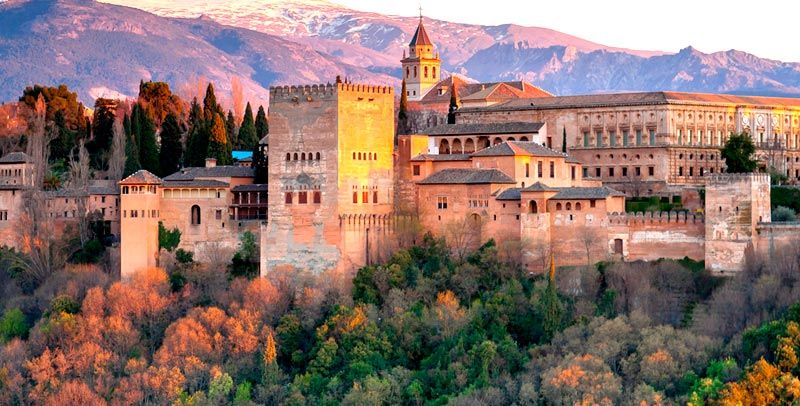 La Alhambra y palacio de Generalife