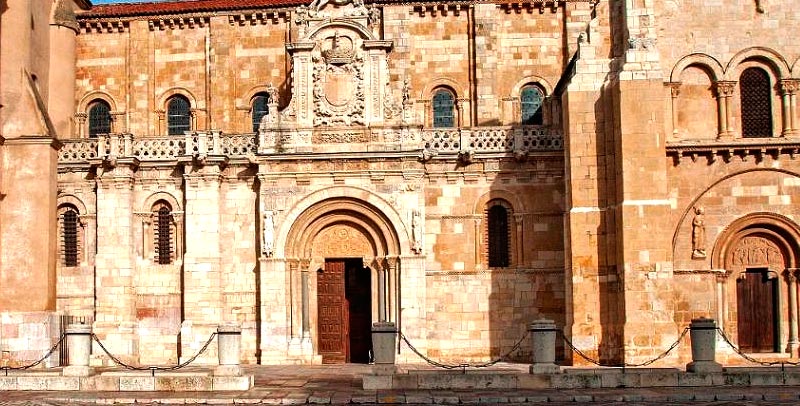 Real Colegiata de San Isidoro de León, Basílica y Panteón de los Reyes