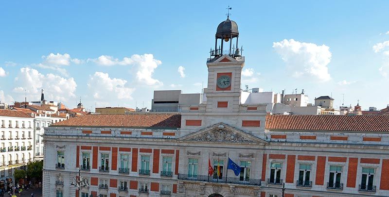 Panorámica del reloj de la puerta del sol