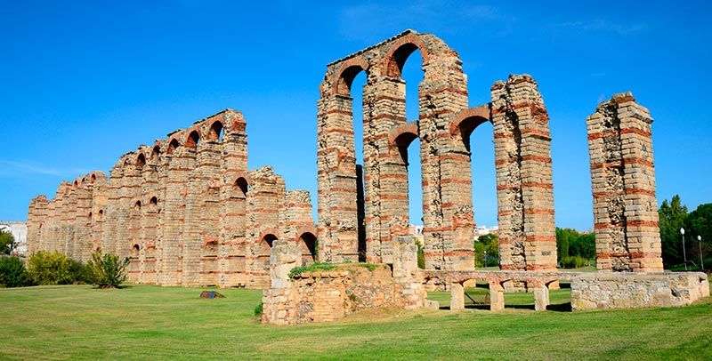 panorámica del acueducto de los milagros