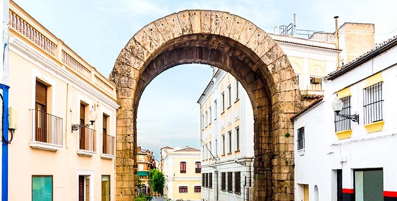 panorámica del arco de trajano