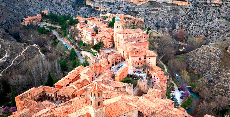 Pueblos: Albarracín, Beceite, Alcañiz y Calaceite